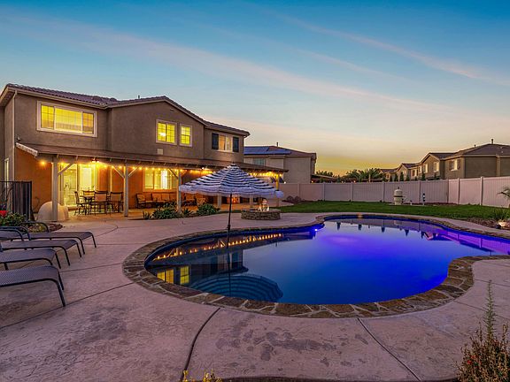 3rd image of 37766 Leo Cir