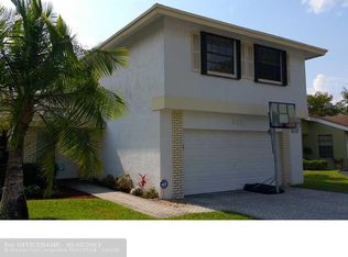 610 Mulberry Ln, Davie, FL 33325