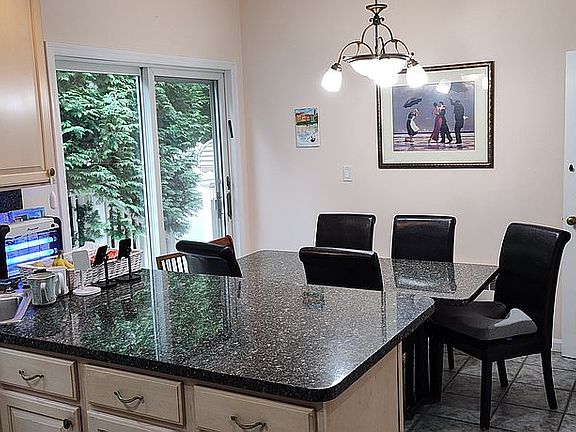 Granite kitchen to Deck 