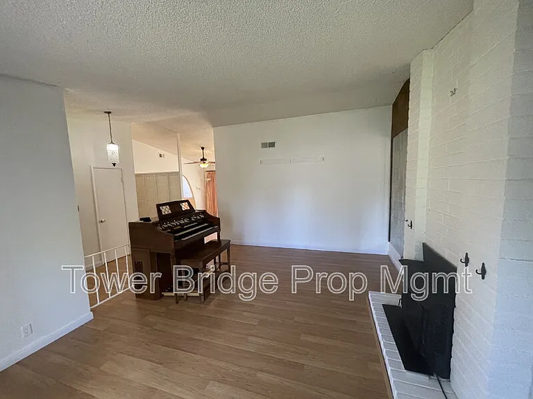 9400 Appalachian Dr — Photo 17