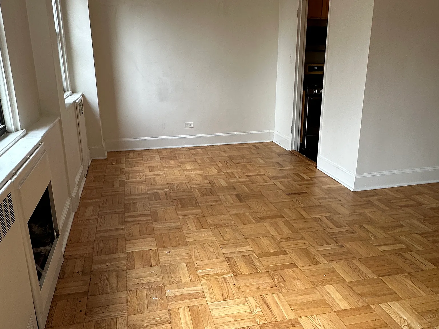 435 East 79th Street — Photo 4