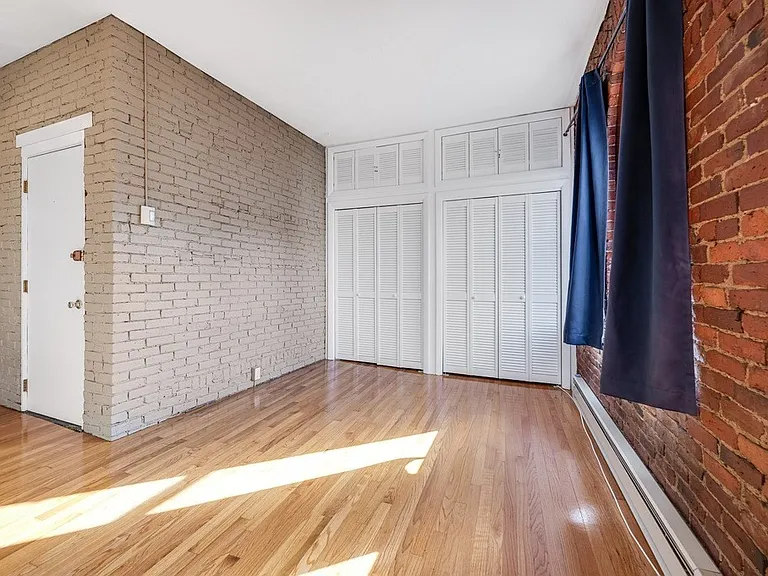 8 Battery St #14 — Photo 12