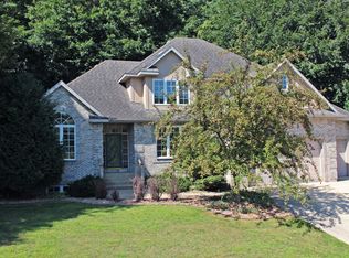 2042 Baihly Estates Ln SW, Rochester, MN 55902