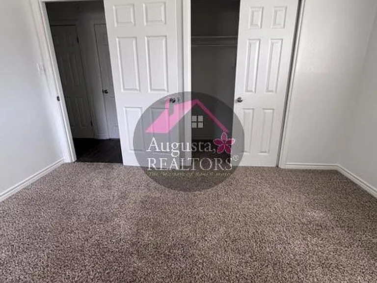 2626 Garfield Ave — Photo 12