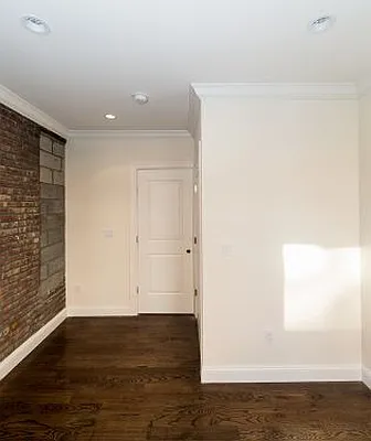 Rented by Icon Realty Management | media 8