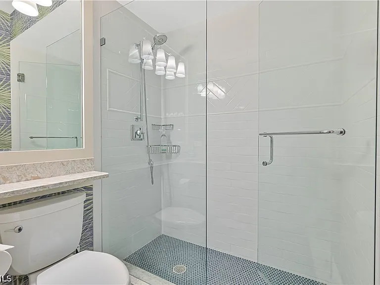 5000 Royal Shores Dr #101 — Photo 30