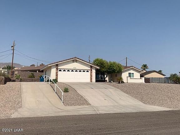 4th image of 3724 Mission Dr S