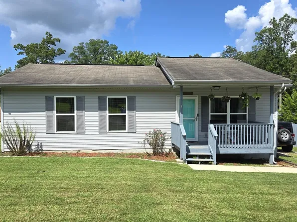 126 E Fuller Dr, Crossville, TN 38555