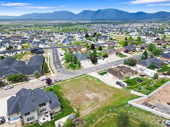 3rd image of 197 W Olympic Ln