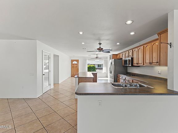5th image of 10902 W BROOKSIDE Drive