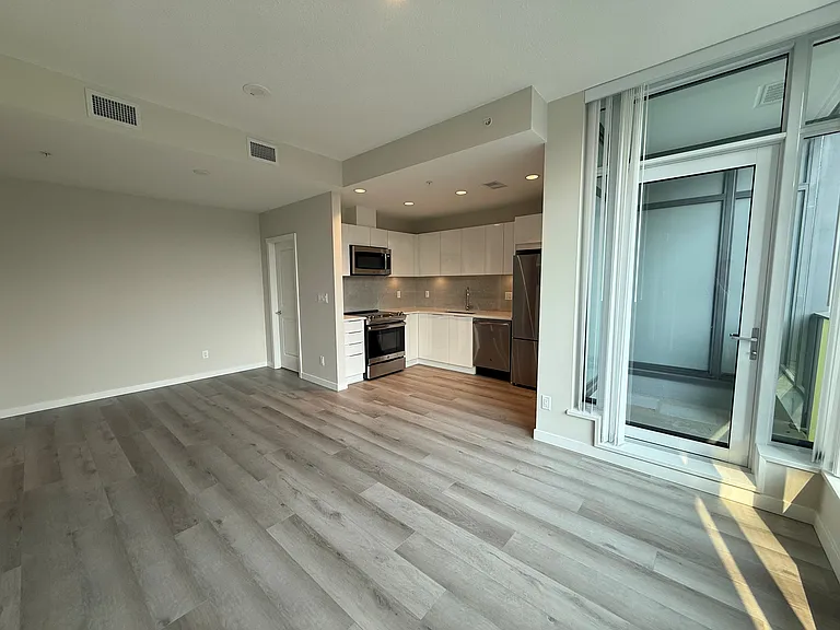 1182 Westwood St — Photo 93