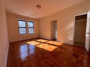 83-11 118th St #2F, Kew Gardens, NY 11415