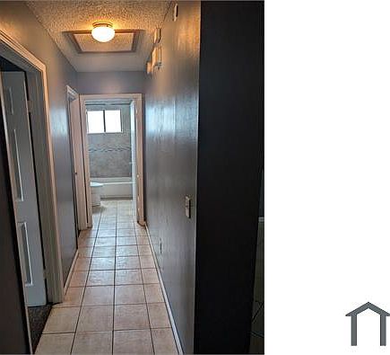 4th image of 2425 Winterwood Cir W
