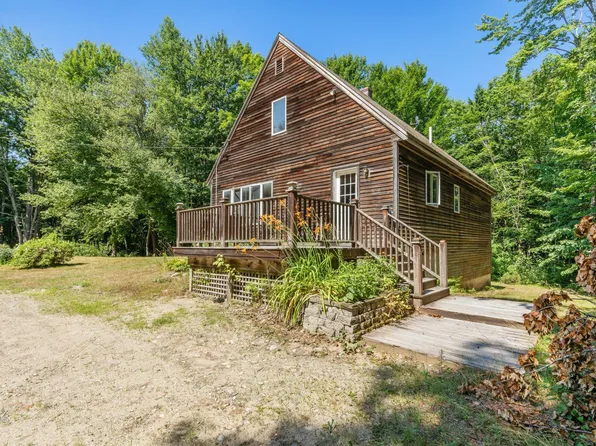 43 Stuarts Ln, Hollis, ME 04042