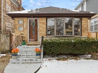 6530 N Oliphant Ave, Chicago, IL 60631