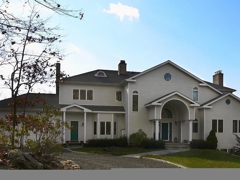Exterior_1.jpg_sharon.jpg_cropped