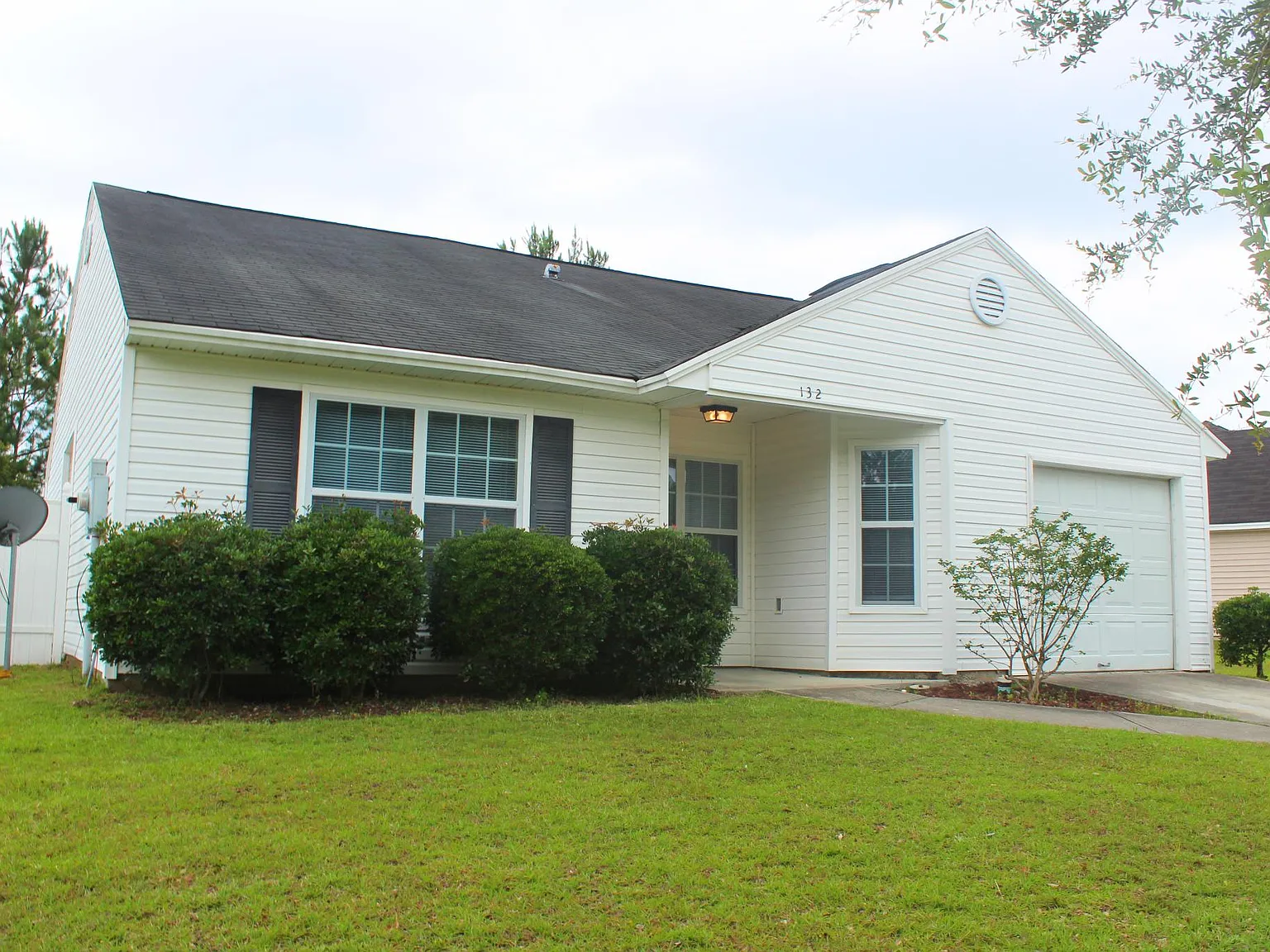 3 bed, 1244 sqft, $1,750 — Photo 2