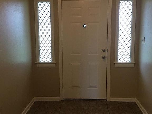 3rd image of 1410 Eden Dr