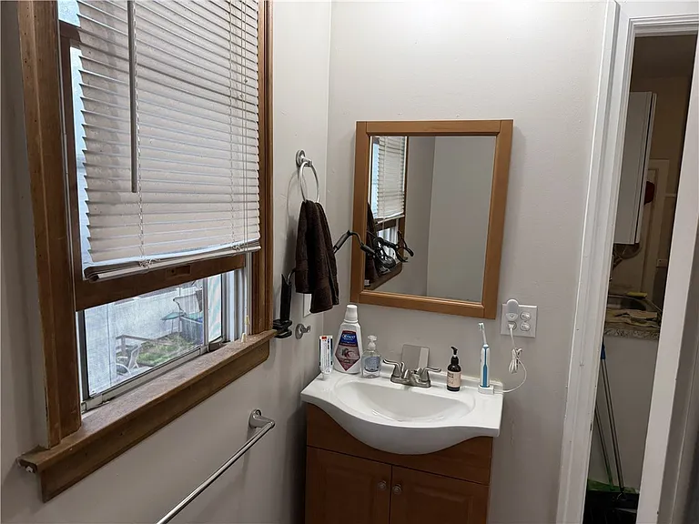 60 Rowley St #2 — Photo 9