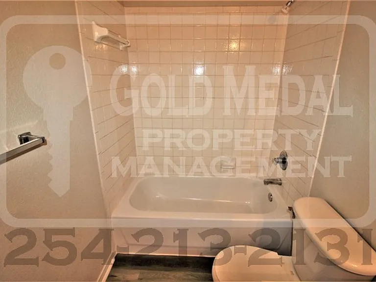 1520 Shoshoni Trl — Photo 14