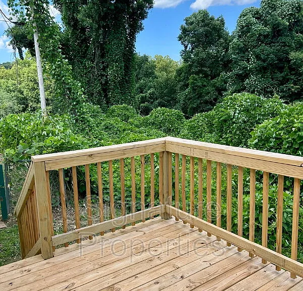 412 Virginia St — Photo 15