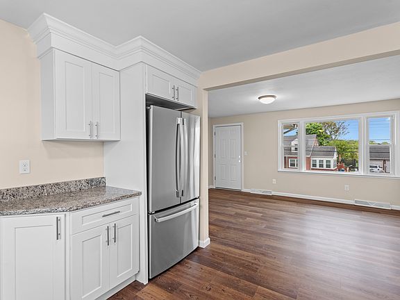 2nd image of 194 S End Rd #2