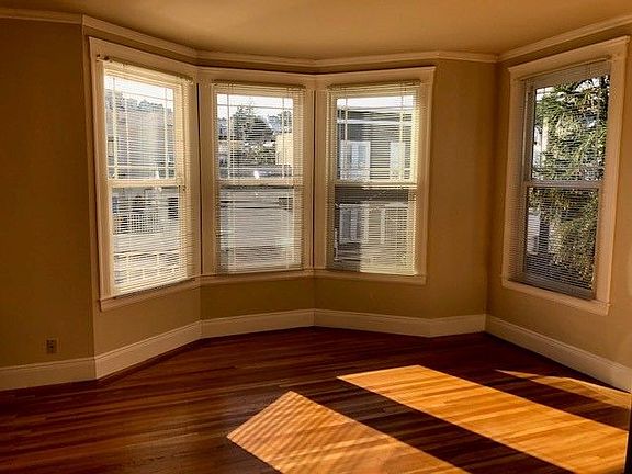 3rd image of 2206 Greenwich St APT 202