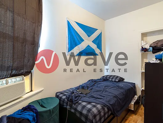 Rented by Wave Real Estate Group | media 44