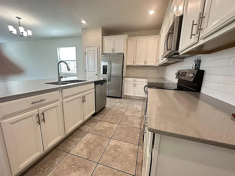 14747 Magnolia Ridge Loop — Photo 12