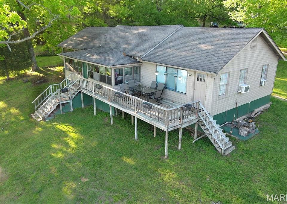 1st image of 227 Walleye Ln