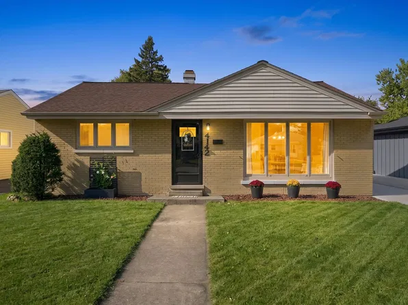 4142 Oak Ave, Brookfield, IL 60513