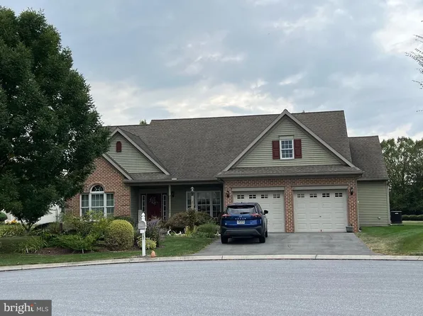 21 Freesia Ct, Womelsdorf, PA 19567
