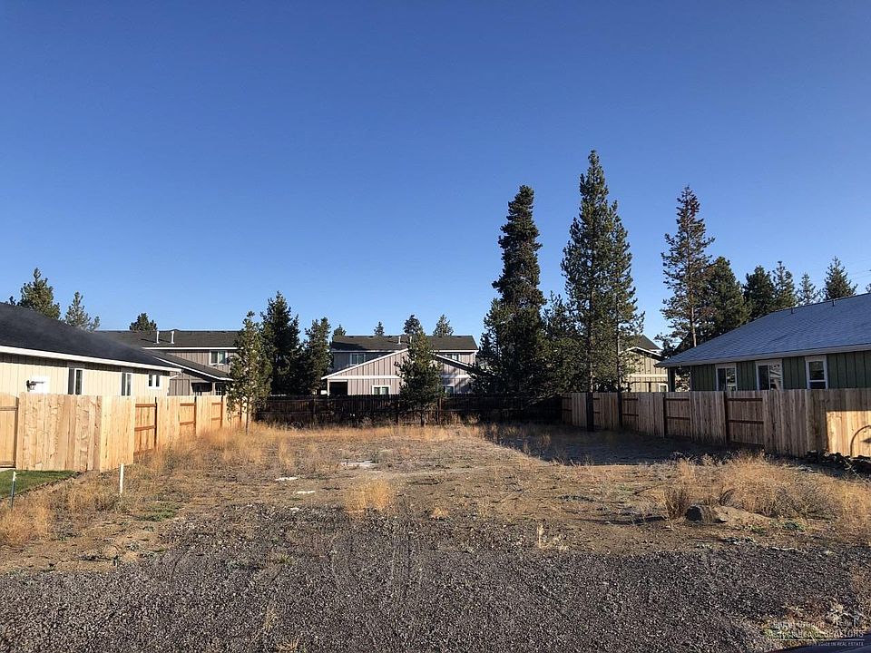 1st image of 16686 Cabin Lake Ln
