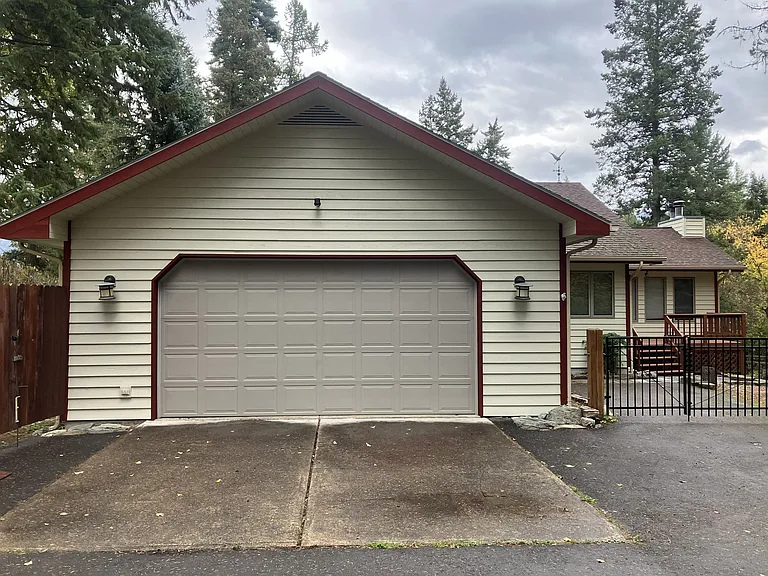 12524 Rippling Waters Rd — Photo 3