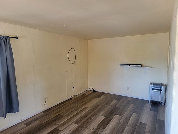 3rd image of 15966 25th Ave