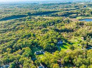 35 New Rd, East Greenbush, NY 12061