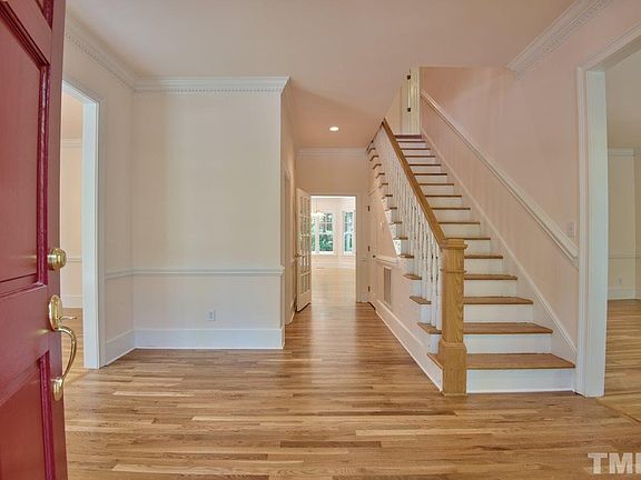 3rd image of 7704 Amesbury Dr
