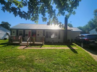 319 Christian St, Worthington, IN 47471