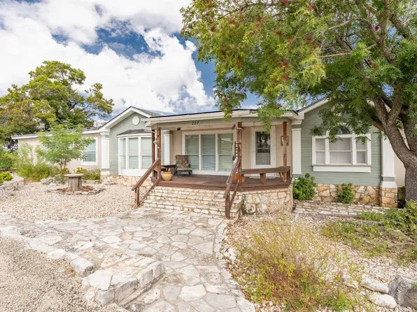 100 Quinn Ct Unit 227, Fredericksburg, TX 78624