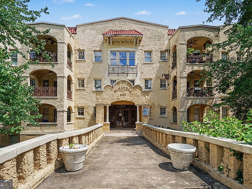 1st image of 2855 Peachtree Rd NE APT 205