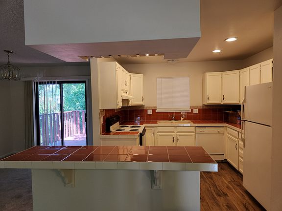 4th image of 4325 W 23rd St