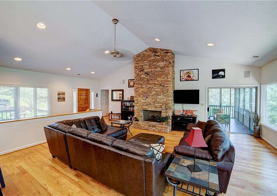 138 E Waterford Dr, Seneca, SC 29672 Zillow