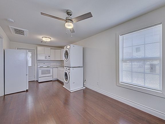 5th image of 315 Josephine St