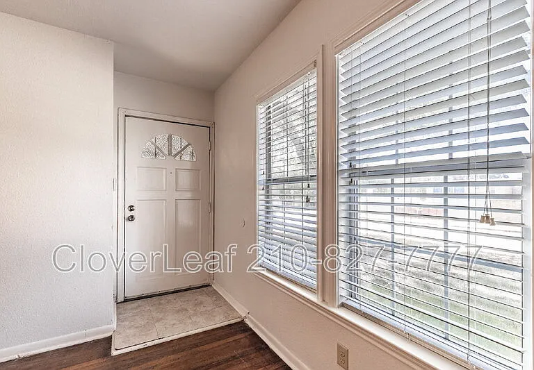 731 Glamis Ave — Photo 5