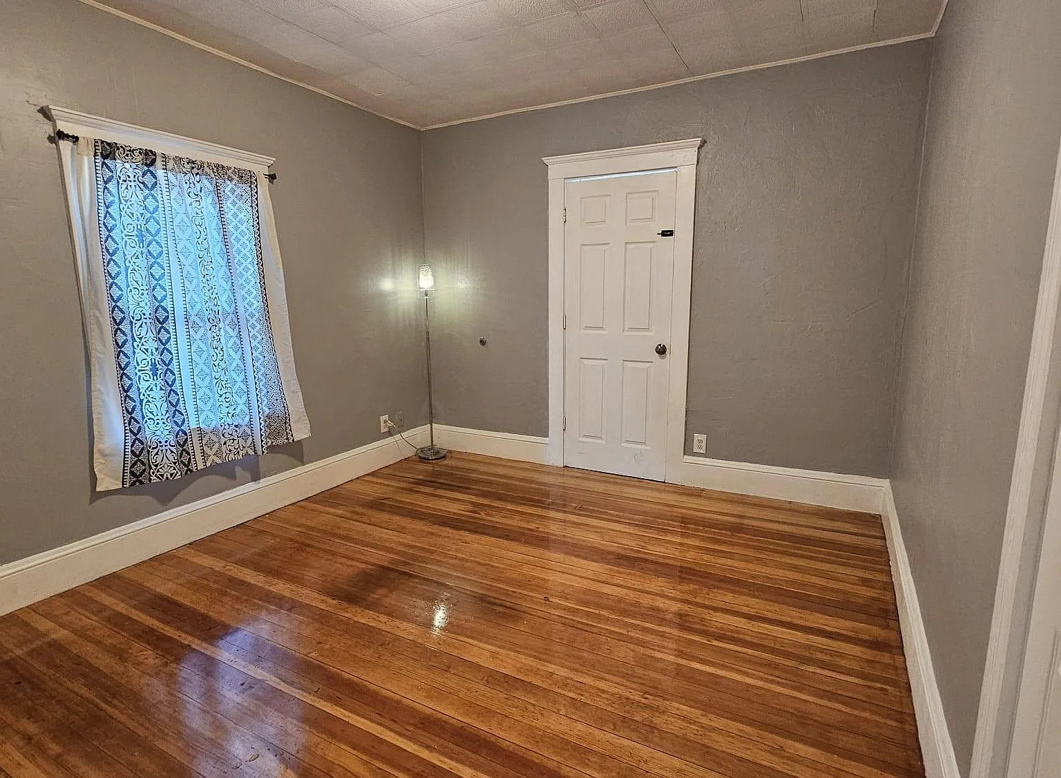 1028 N Shore Rd — Photo 4