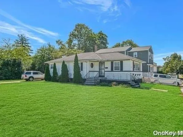 254 Amherst Street, Hempstead, NY 11550