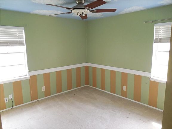 4th image of 4402 Glenhaven Dr