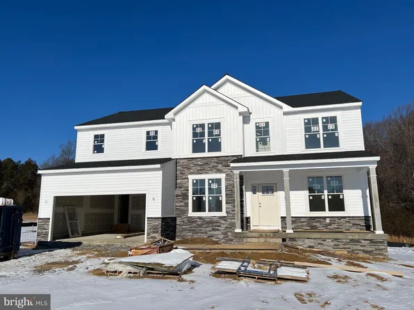 9196 Arcadia Dr, King George, VA 22485