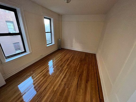 4th image of 87-21 87th St #3A