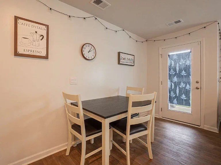306 Wall St — Photo 12